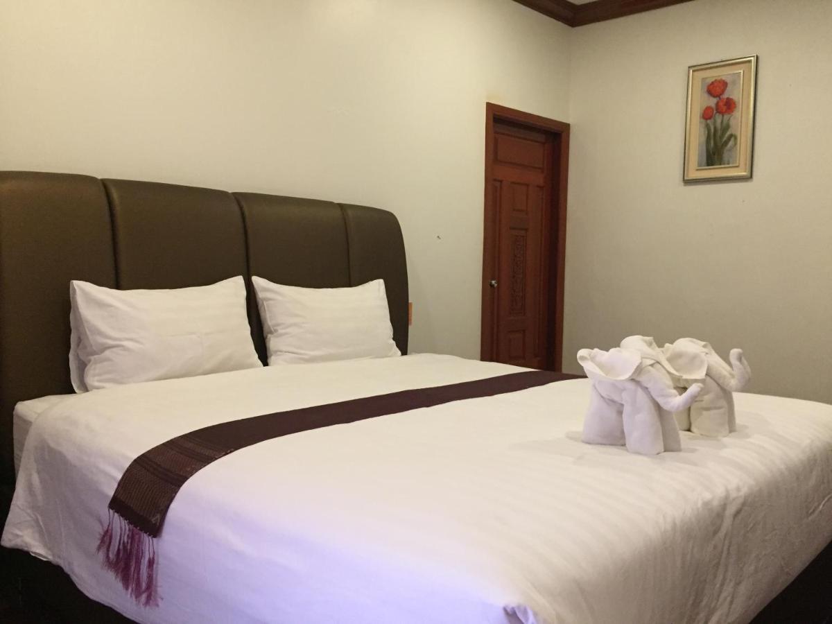 Nakhone Champa Hotel Паксе Екстериор снимка