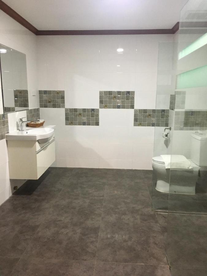 Nakhone Champa Hotel Паксе Екстериор снимка